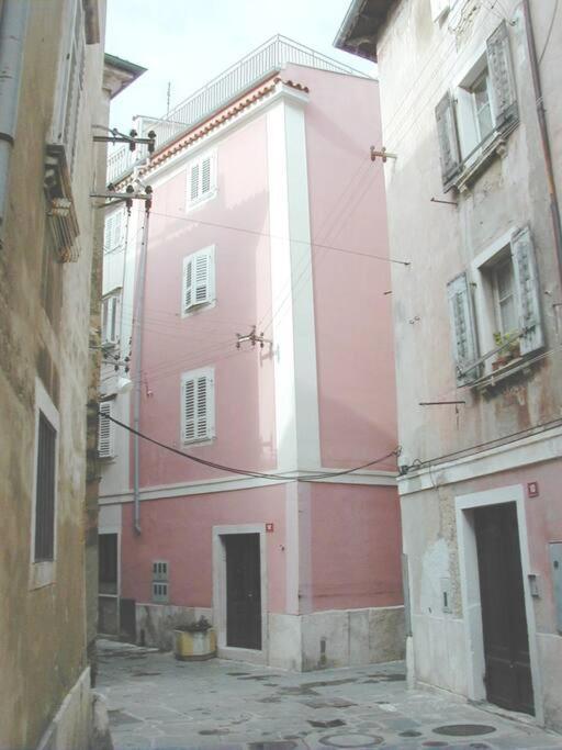 Ferienwohnung Tartini - Private Roof Terrace - Self Check-In Piran Exterior foto