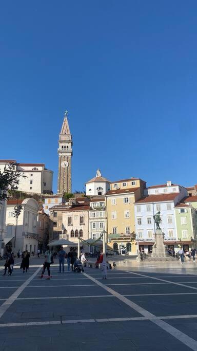 Ferienwohnung Tartini - Private Roof Terrace - Self Check-In Piran Exterior foto